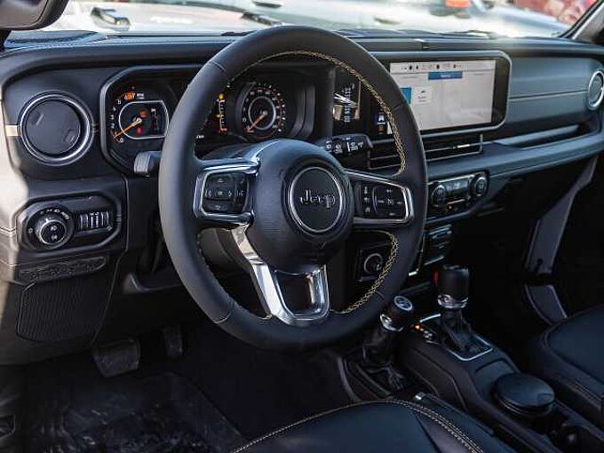 Jeep Wrangler Sahara 2.0l SILVERSTAR