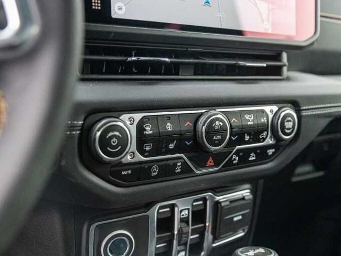 Jeep Wrangler BLACK EDITION 2.0l T-GDI Ultd. Sky-One