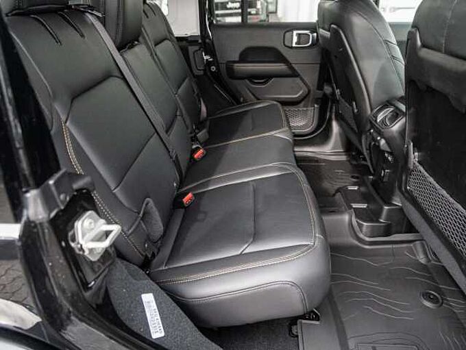 Jeep Wrangler BLACK EDITION 2.0l T-GDI Ultd. Sky-One