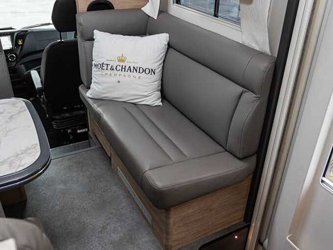 Dethleffs XXL A 9000-2 HUBSTÜTZEN NP 285.000€