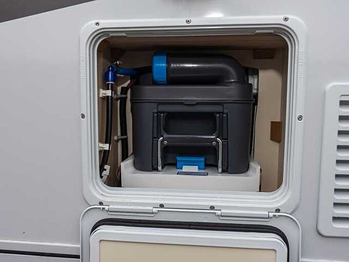 Eura Mobil Activa One 570 HS Automatik MJ26