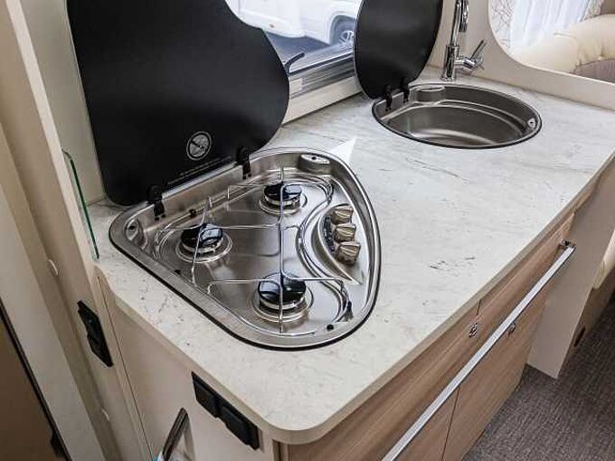 Eura Mobil Activa One 570 HS Automatik MJ26