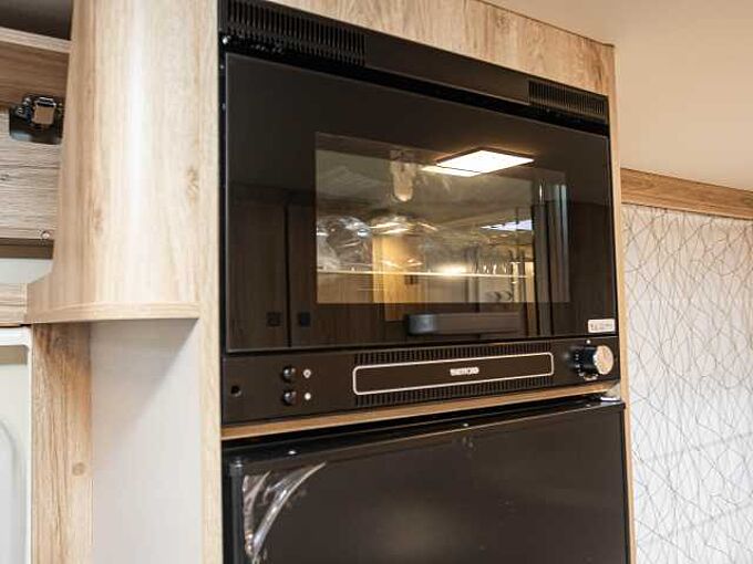 Eura Mobil Profila T 675 SB Automatik MJ 26