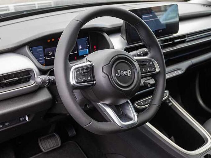 Jeep Avenger Elektro Summit MY25 Panorama/Leder