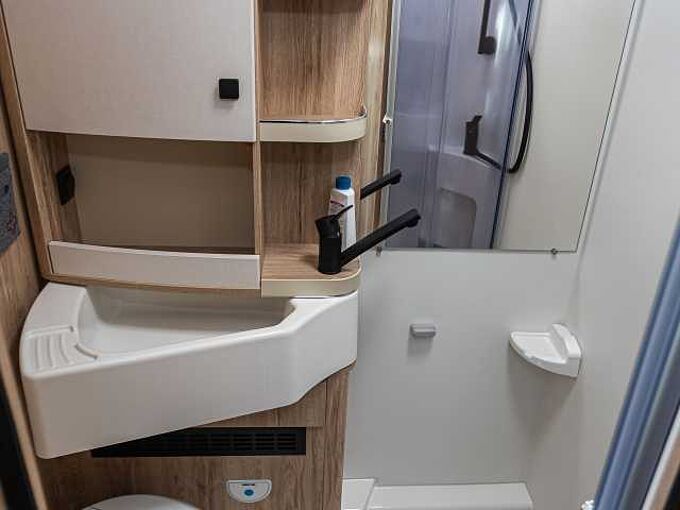 Eura Mobil Profila T 696 EB Comfort