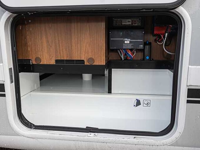 Laika Ecovip L 3019 Titanio UPE 104.000 €