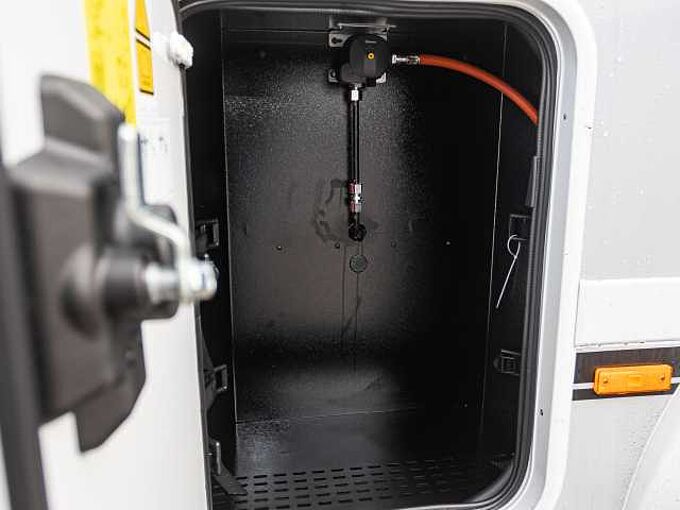 Laika Ecovip L 3019 Titanio UPE 104.000 €