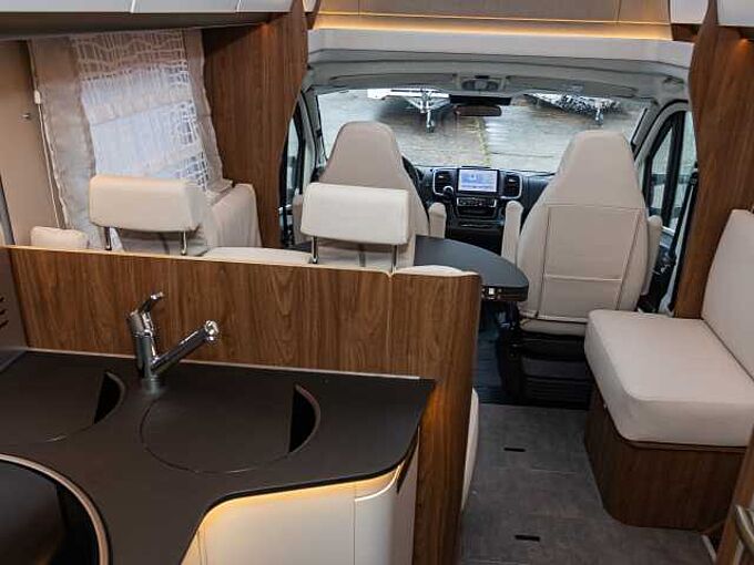 Laika Ecovip L 3019 Titanio UPE 104.000 €