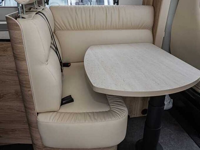 Eura Mobil Profila RS 720 EB Automatik MJ 26