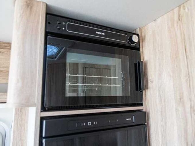 Eura Mobil Profila T 720 EF Automatik MJ 26