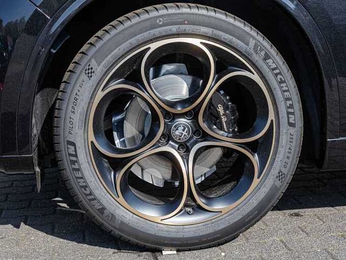 Alfa Romeo Stelvio 2.2 Diesel 16V AT8-Q4 INTENSA VOLL!