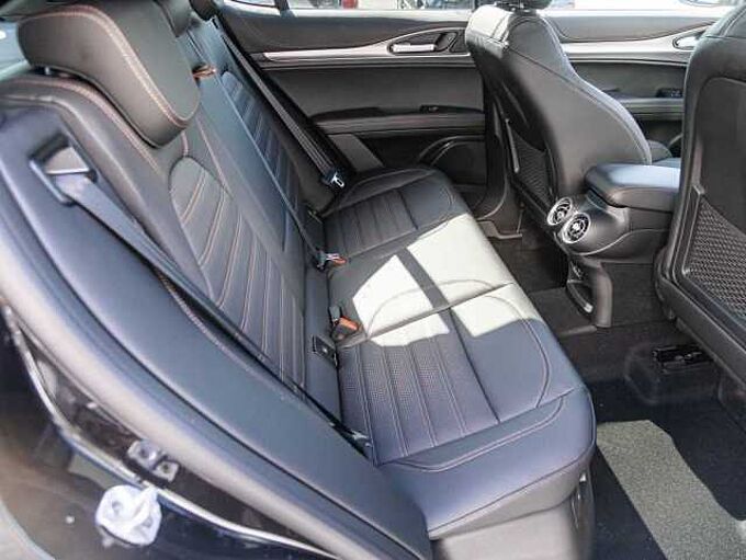 Alfa Romeo Stelvio 2.2 Diesel 16V AT8-Q4 INTENSA VOLL!