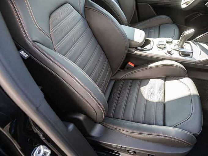 Alfa Romeo Stelvio 2.2 Diesel 16V AT8-Q4 INTENSA VOLL!