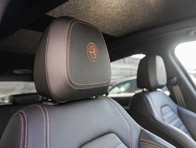 Alfa Romeo Stelvio 2.2 Diesel 16V AT8-Q4 INTENSA VOLL!