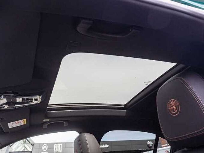 Alfa Romeo Stelvio 2.0 16V Turbo AT8-Q4 INTENSA VOLL!