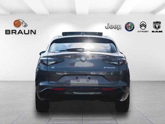 Alfa Romeo Stelvio 2.0 16V Turbo AT8-Q4 Veloce VOLL!