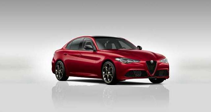 Alfa Romeo Giulia 2.0 16V AT8-Q4 INTENSA Panorama