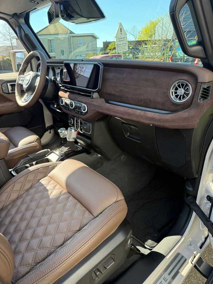 Jeep Wrangler BRUTE 2026 SKYONE