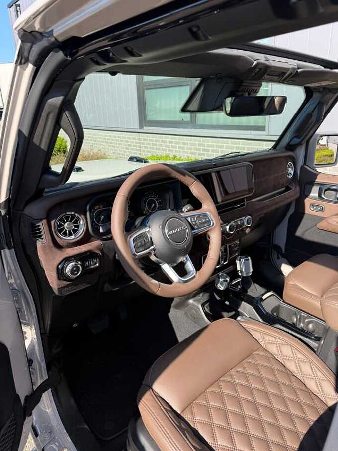 Jeep Wrangler BRUTE 2026 SKYONE