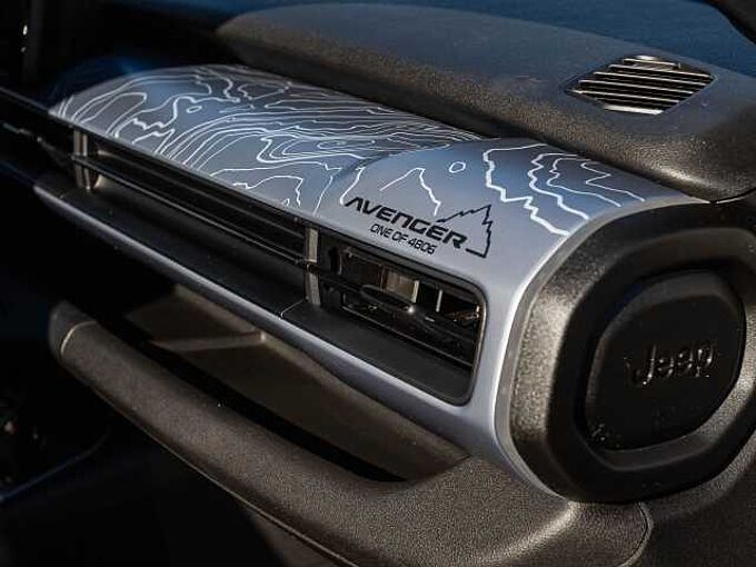 Jeep Avenger 1.2 48V 4xe Hybrid eAWD The North Face