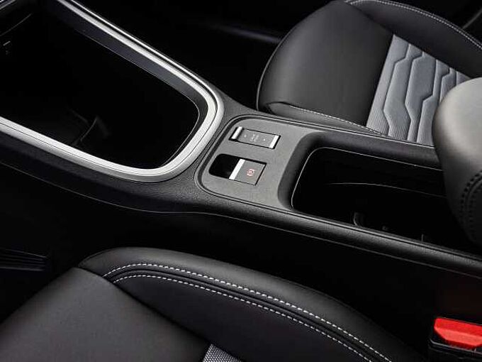 Jeep Avenger 1.2 48V 4xe Hybrid eAWD Upland