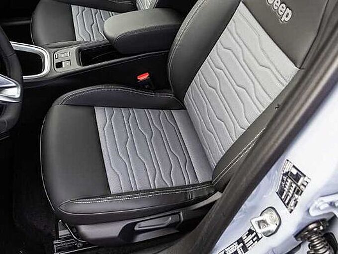 Jeep Avenger 1.2 48V 4xe Hybrid eAWD Upland