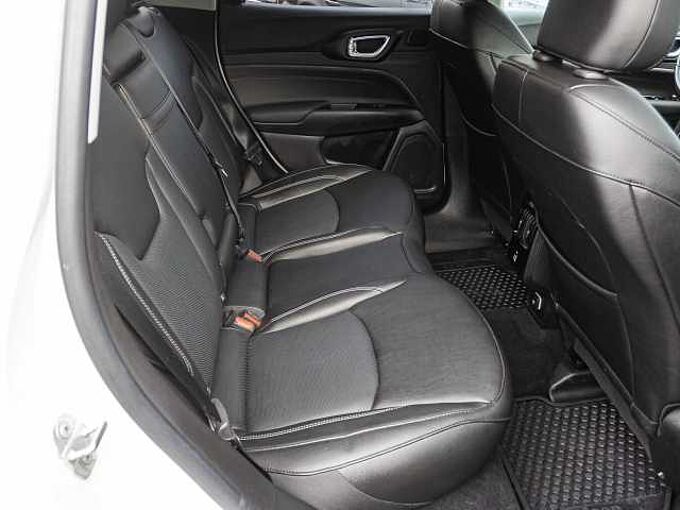 Jeep Compass S e-Hybrid 1.5 48V Technologie Paket