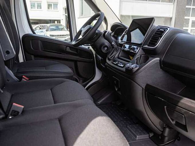 Citroen Jumper 35 BlueHDi L3H2 2.2 180PS Automatik