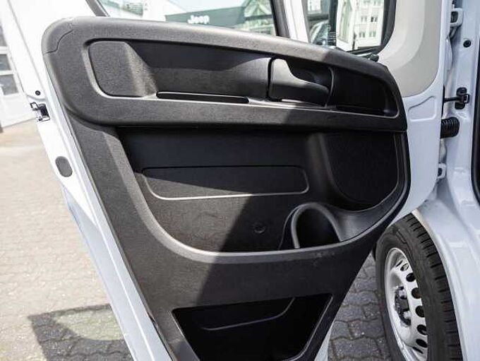 Citroen Jumper 35 BlueHDi L3H2 2.2 180PS Automatik