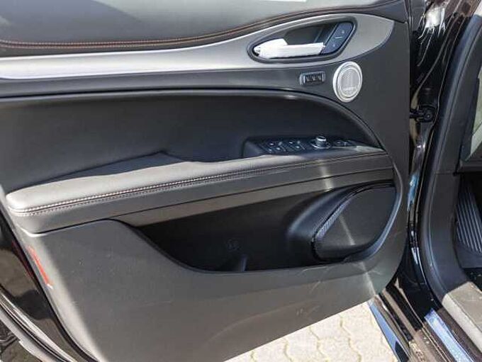 Alfa Romeo Stelvio 2.2 Diesel 16V AT8-Q4 INTENSA