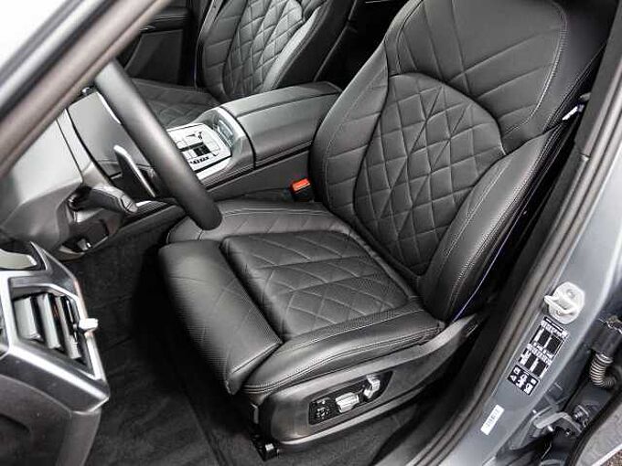 BMW X5 M60i xDrive UPE 144.000€