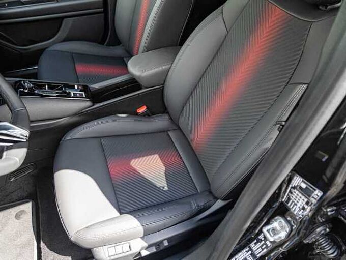 Alfa Romeo Junior ELETTRICA SPECIALE 115 KW (156 PS)