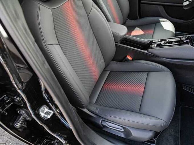 Alfa Romeo Junior ELETTRICA SPECIALE 115 KW (156 PS)