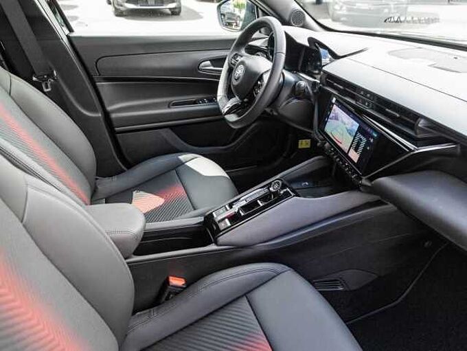 Alfa Romeo Junior ELETTRICA SPECIALE 115 KW (156 PS)