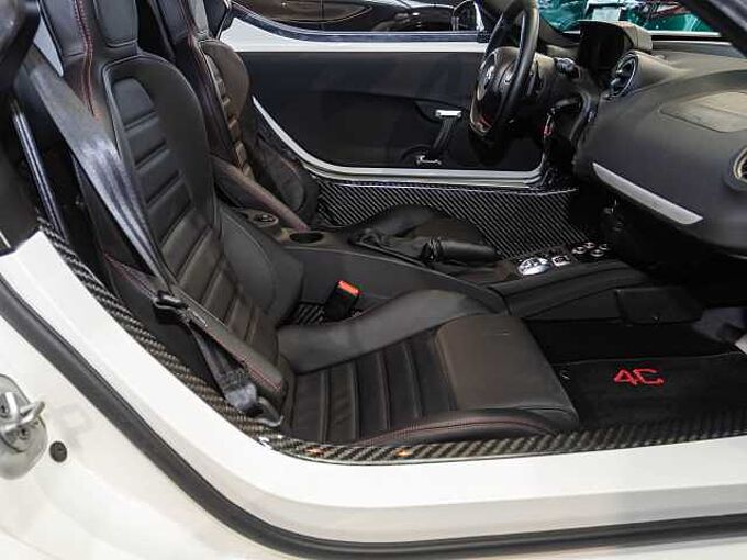 Alfa Romeo 4C 1.8 TBi Coupé NUR 4107km!