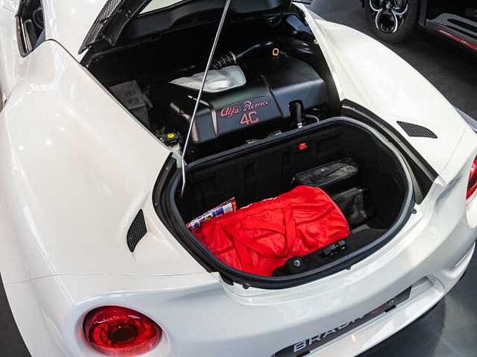 Alfa Romeo 4C 1.8 TBi Coupé NUR 4107km!