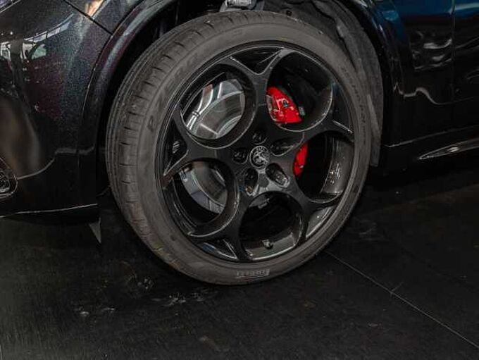 Alfa Romeo Stelvio COMPETIZIONE 2.0 Turbo 16V AT8-Q4