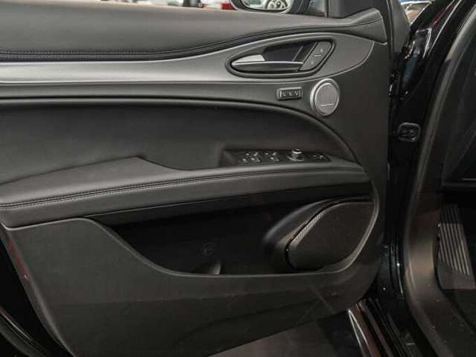 Alfa Romeo Stelvio COMPETIZIONE 2.0 Turbo 16V AT8-Q4