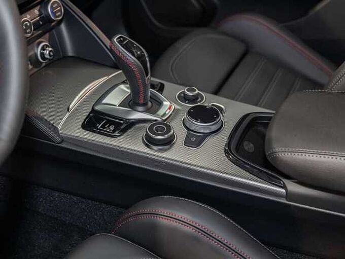 Alfa Romeo Stelvio COMPETIZIONE 2.0 Turbo 16V AT8-Q4