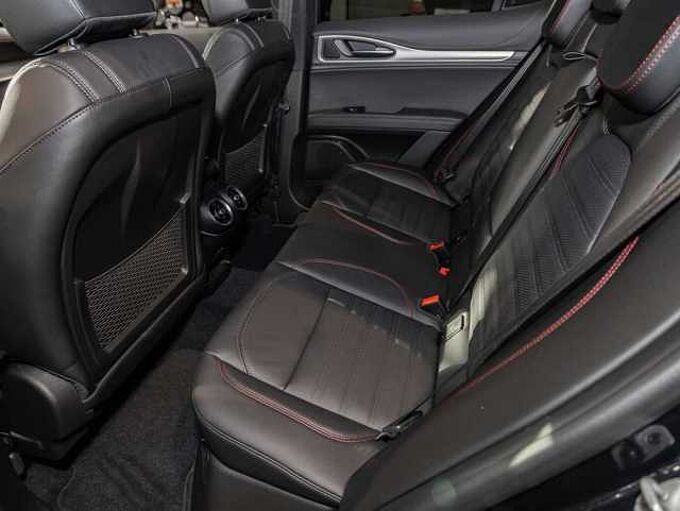 Alfa Romeo Stelvio COMPETIZIONE 2.0 Turbo 16V AT8-Q4