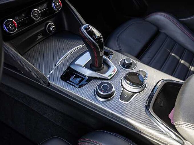 Alfa Romeo Stelvio COMPETIZIONE 2.0 Turbo 16V AT8-Q4