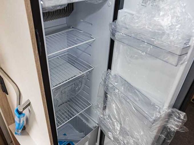 Eura Mobil Integra Line 720 QF MARKISE 06/2026