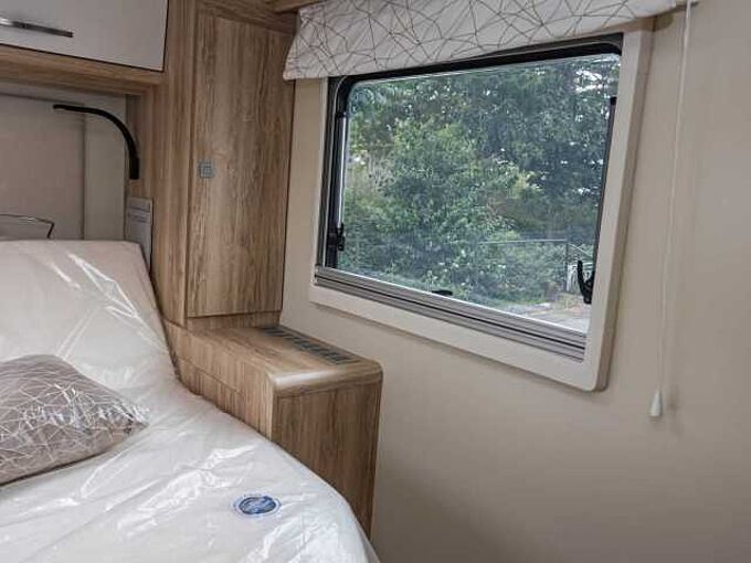 Eura Mobil Integra Line 720 QF MARKISE 06/2026