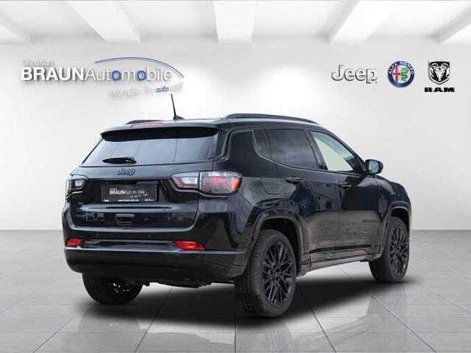 Jeep Compass PHEV 'S' 4Xe Winterpaket