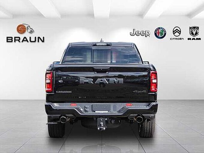 Dodge RAM 1500 Laramie Night Premium LPG