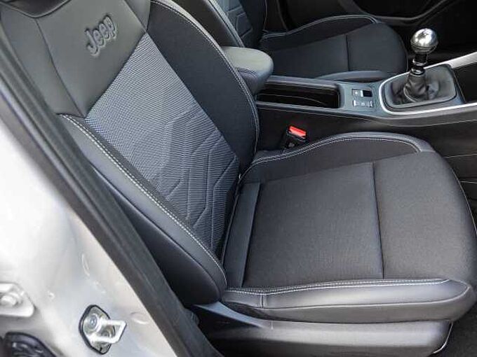 Jeep Avenger 1.2 Altitude 18' Alu / Kamera / Navi