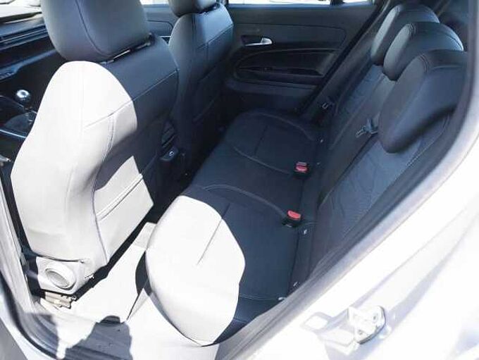 Jeep Avenger 1.2 Altitude 18' Alu / Kamera / Navi