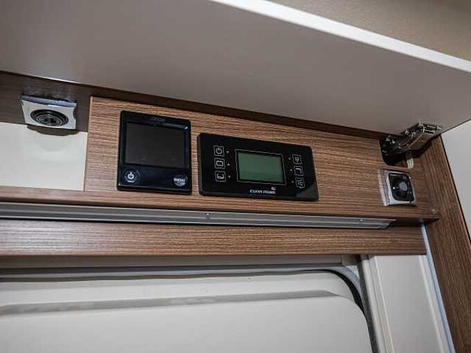 Eura Mobil Contura 766 EB Comfort Leder