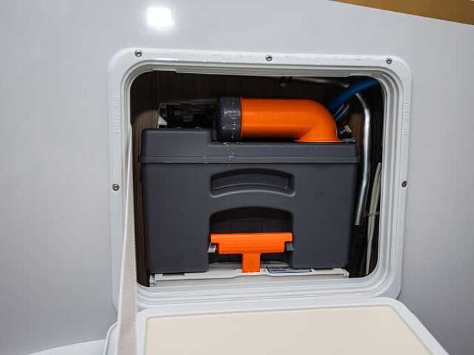 Eura Mobil Contura 766 EB Comfort Leder