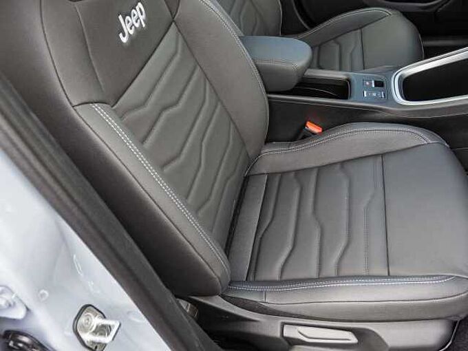 Jeep Avenger Elektro Summit Panorama/Leder